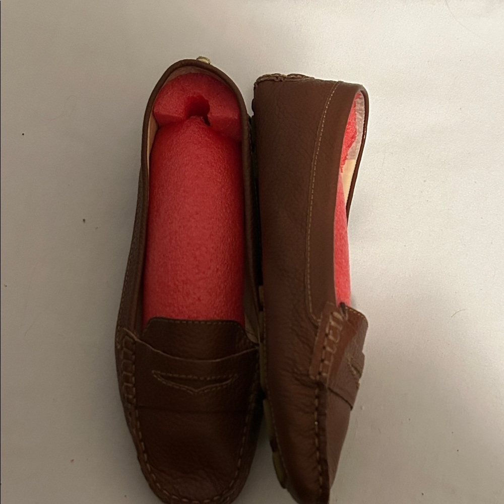 New never worn Vince Camuto brown Leather Loafers - Picture 2 of 7